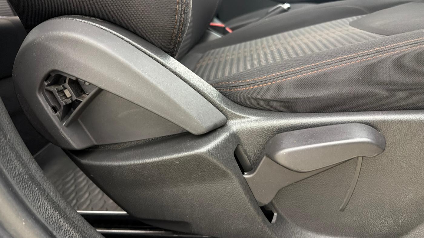 2021 Ford FREESTYLE TITANIUM PLUS 1.2 PETROL, Petrol, Manual, 21,295 km, Driver Side Adjustment Panel