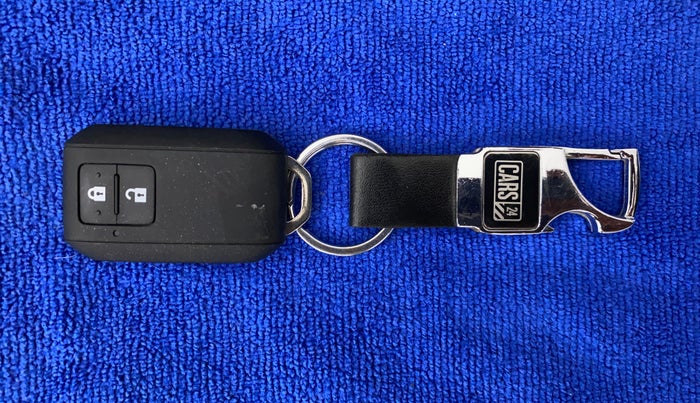2021 Maruti Baleno ZETA CVT PETROL 1.2, Petrol, Automatic, 43,704 km, Key Close Up