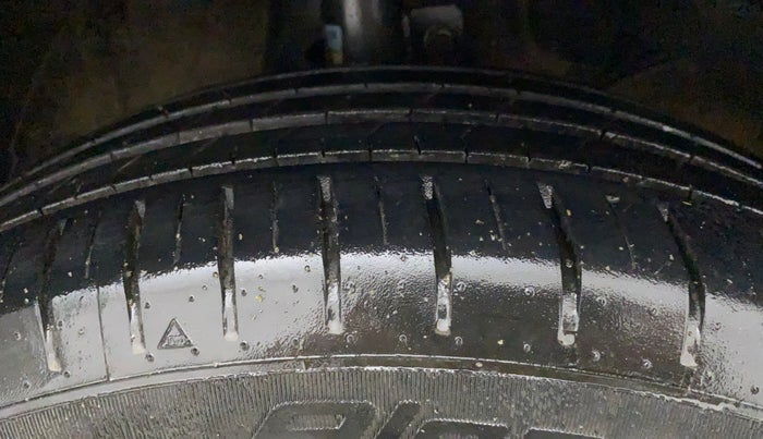 2021 Maruti Baleno ZETA CVT PETROL 1.2, Petrol, Automatic, 43,704 km, Right Front Tyre Tread