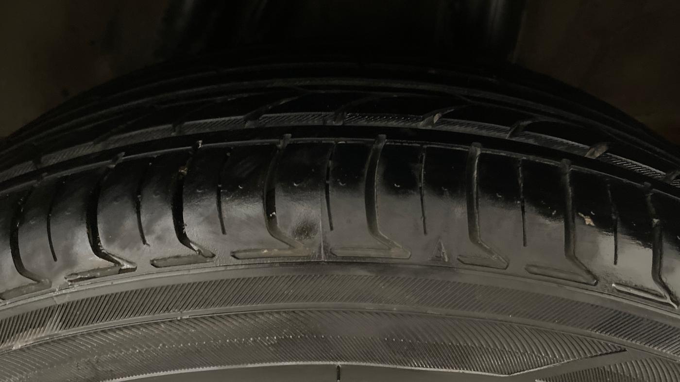 2014 Honda City 1.5L I-VTEC SV CVT, Petrol, Automatic, 1,04,768 km, Left Rear Tyre Tread