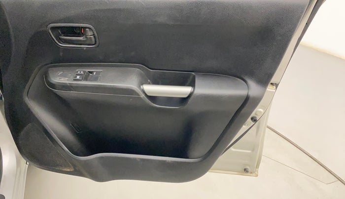 2020 Maruti IGNIS SIGMA 1.2, Petrol, Manual, 59,585 km, Driver Side Door Panels Control
