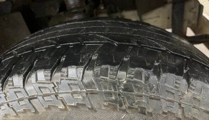 2021 Mahindra Bolero B6 (O), Diesel, Manual, 48,405 km, Right Front Tyre Tread