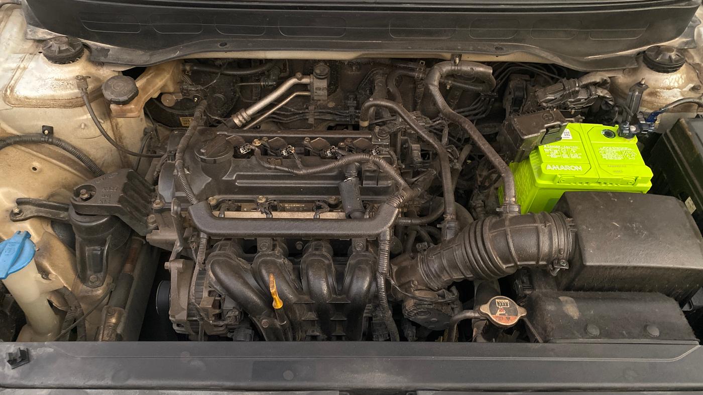 2021 Hyundai VENUE S+ 1.2, Petrol, Manual, 34,021 km, Engine View