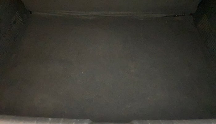 2020 KIA SONET GTX PLUS 1.0 IMT, Petrol, Manual, 74,575 km, Boot Inside