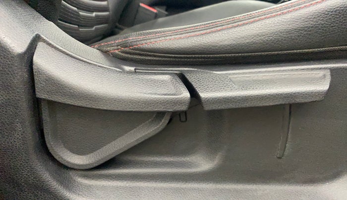 2020 KIA SONET GTX PLUS 1.0 IMT, Petrol, Manual, 74,575 km, Driver Side Adjustment Panel