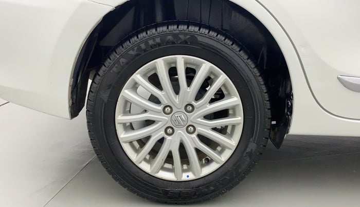 2022 Maruti Dzire ZXI AMT, Petrol, Automatic, 43,838 km, Right Rear Wheel