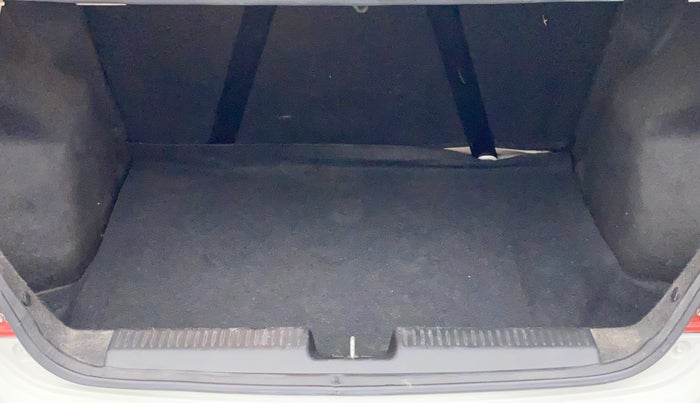 2022 Maruti Dzire ZXI AMT, Petrol, Automatic, 43,838 km, Boot Inside