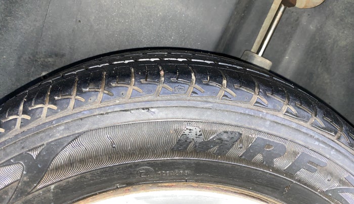 2014 Volkswagen Polo COMFORTLINE 1.5L, Diesel, Manual, 49,147 km, Left Rear Tyre Tread