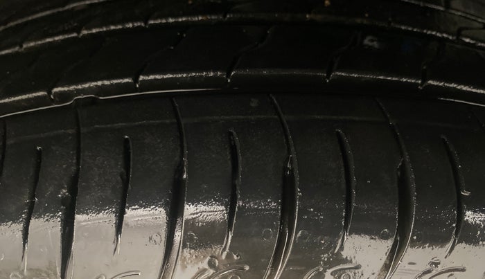 2025 KIA SYROS HTK (O) 1.5 Diesel 6MT, Diesel, Manual, 6,942 km, Left Front Tyre Tread