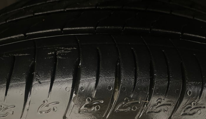 2025 KIA SYROS HTK (O) 1.5 Diesel 6MT, Diesel, Manual, 6,942 km, Right Front Tyre Tread