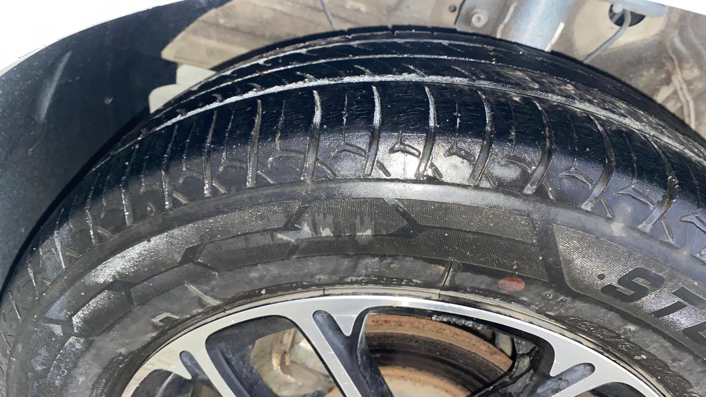2021 Maruti Swift ZXI PLUS AMT, Petrol, Automatic, 83,037 km, Left Front Tyre Tread