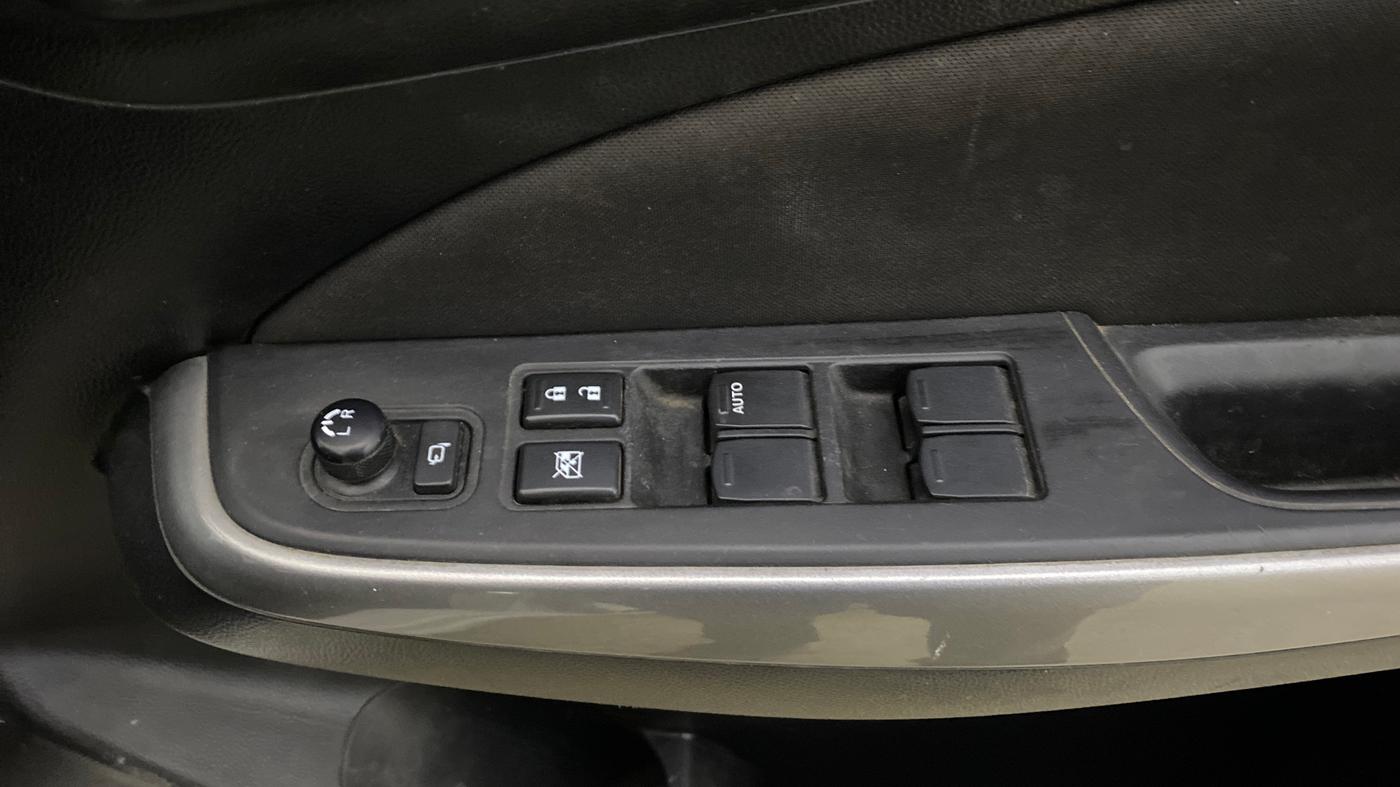 2021 Maruti Swift ZXI PLUS AMT, Petrol, Automatic, 83,037 km, Driver Side Door Panels Control