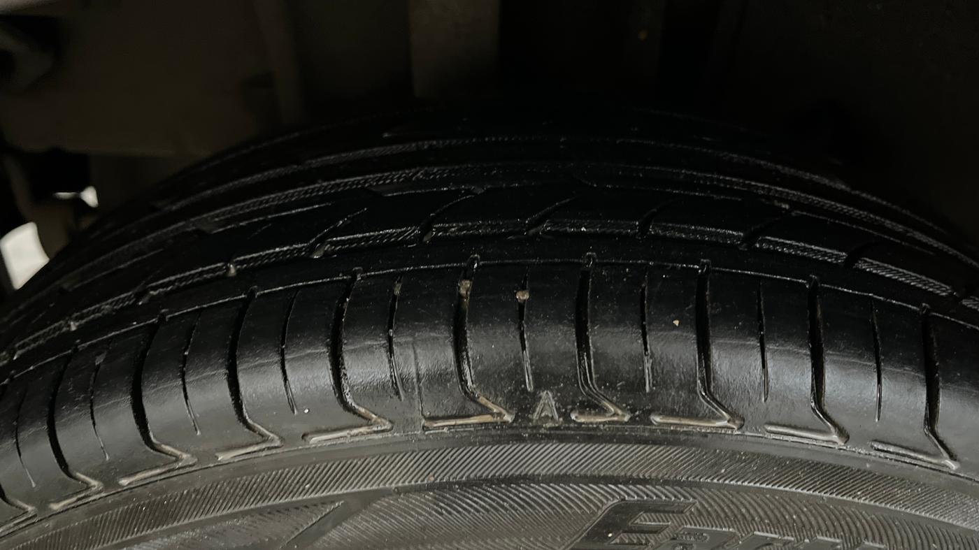 2018 Tata Tiago XZ PETROL, Petrol, Manual, 17,857 km, Right Rear Tyre Tread