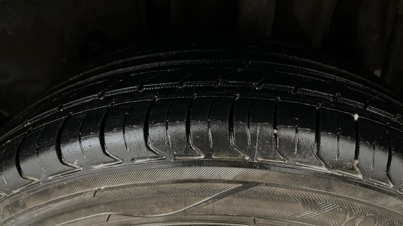 2018 Tata Tiago XZ PETROL, Petrol, Manual, 17,857 km, Left Rear Tyre Tread
