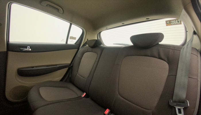 2014 Hyundai i20 ASTA 1.2, Petrol, Manual, 77,947 km, Right Side Rear Door Cabin