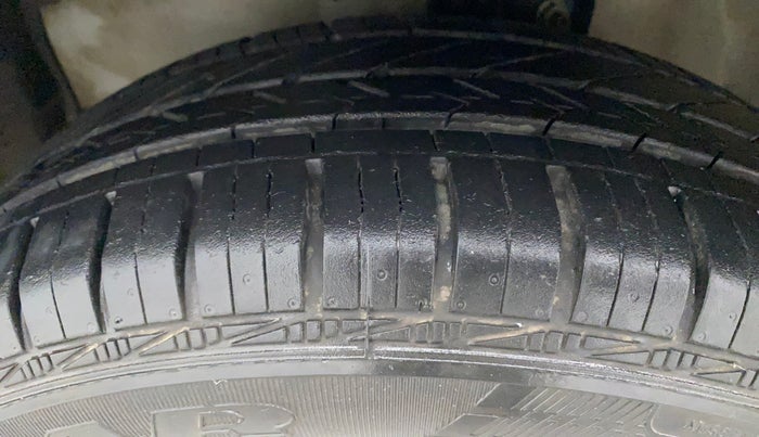 2019 Maruti Celerio VXI, Petrol, Manual, 28,810 km, Left Front Tyre Tread