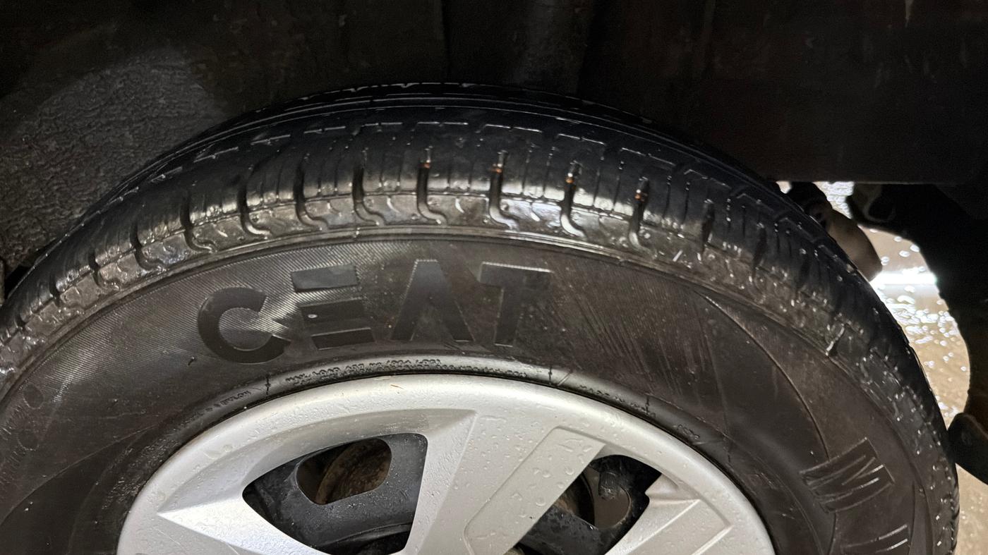 2018 Renault Kwid RXL, Petrol, Manual, 41,994 km, Left Rear Tyre Tread