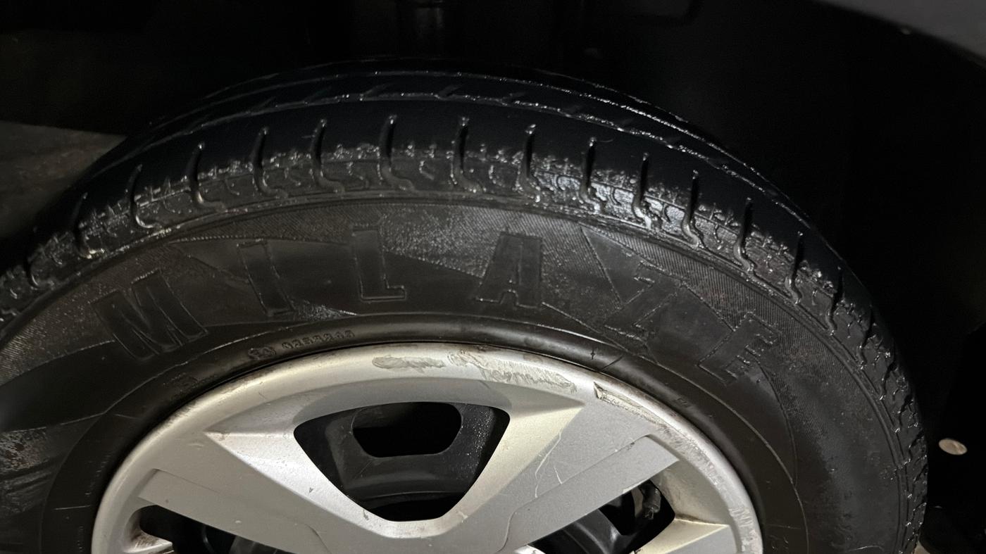 2018 Renault Kwid RXL, Petrol, Manual, 41,994 km, Right Front Tyre Tread