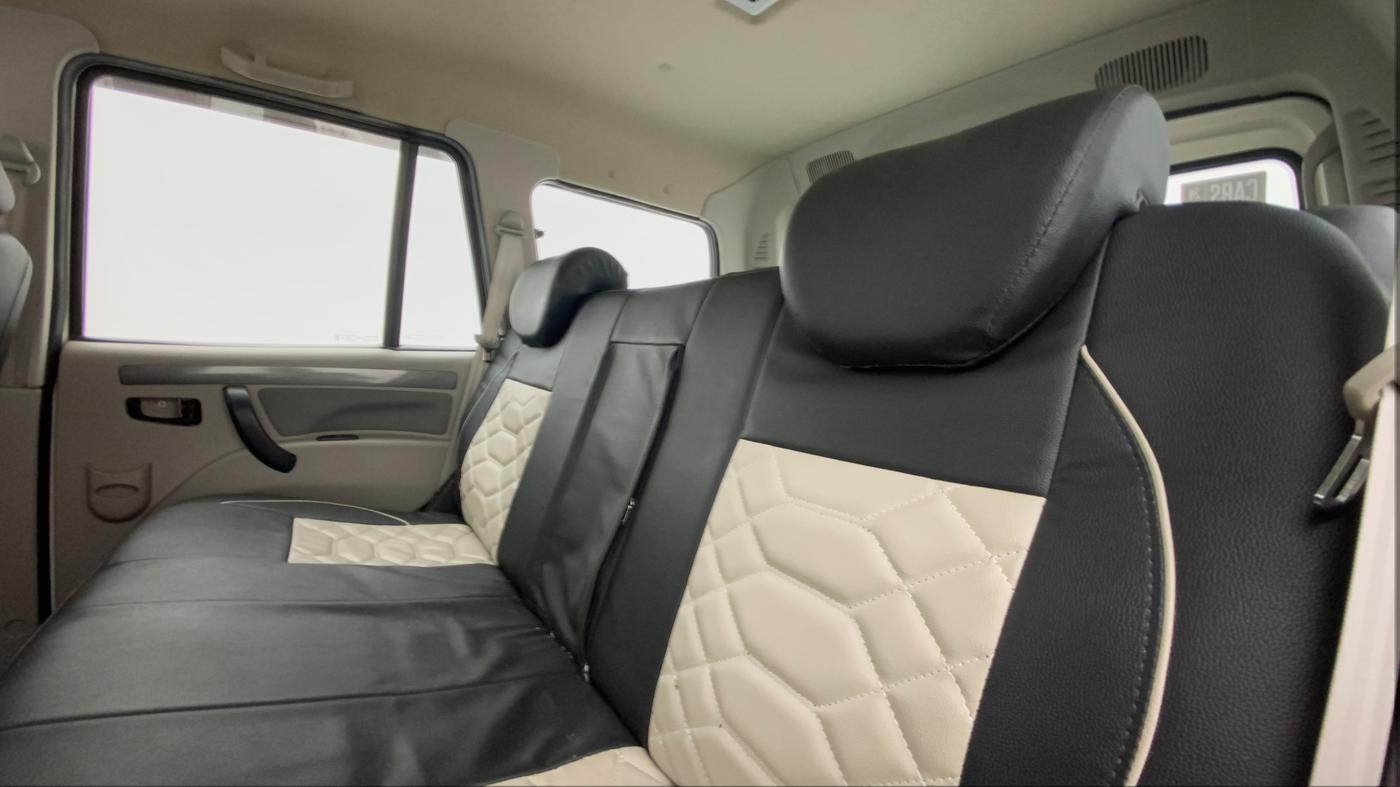 2022 Mahindra Scorpio S5, Diesel, Manual, 29,908 km, Right Side Rear Door Cabin