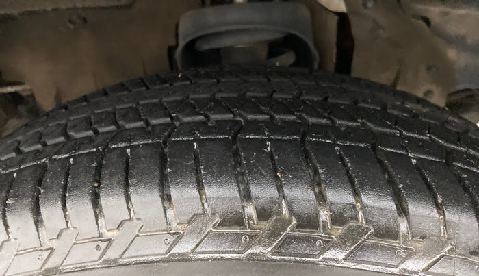 2022 Mahindra Scorpio S5, Diesel, Manual, 29,908 km, Left Front Tyre Tread