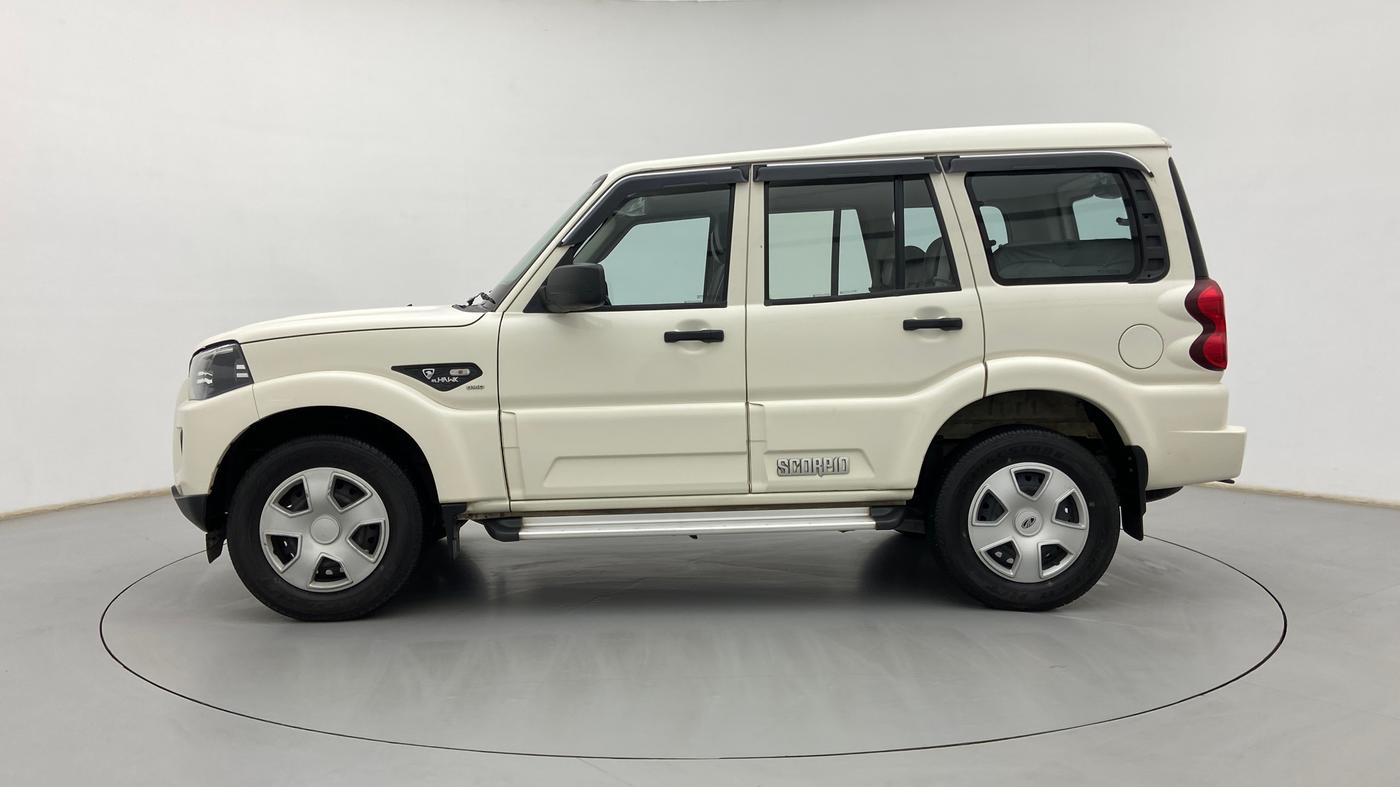 2022 Mahindra Scorpio S5, Diesel, Manual, 29,908 km, Left Side