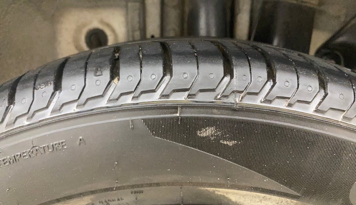 2019 Hyundai Elite i20 ASTA 1.4 CRDI (O), Diesel, Manual, 1,14,342 km, Left Rear Tyre Tread