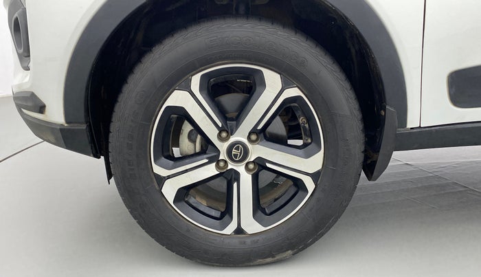 2022 Tata NEXON XZA PLUS (PREMIUM) DIESEL, Diesel, Automatic, 24,453 km, Left Front Wheel