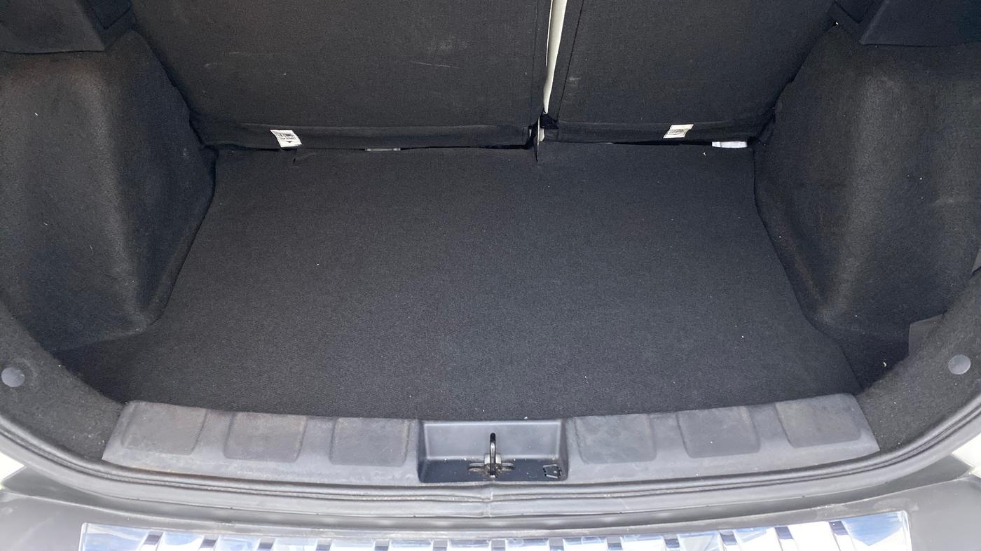 2022 Tata NEXON XZA PLUS (PREMIUM) DIESEL, Diesel, Automatic, 24,453 km, Boot Inside