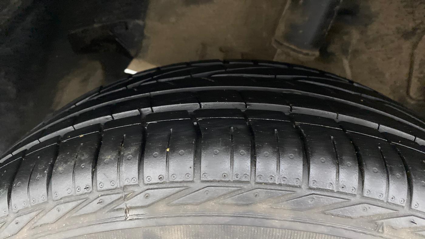 2022 Tata NEXON XZA PLUS (PREMIUM) DIESEL, Diesel, Automatic, 24,453 km, Right Rear Tyre Tread