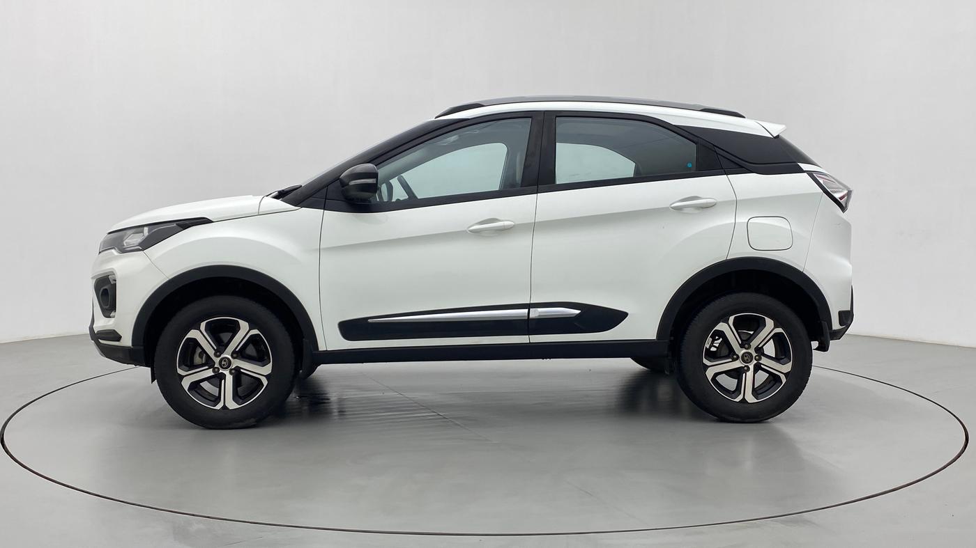 2022 Tata NEXON XZA PLUS (PREMIUM) DIESEL, Diesel, Automatic, 24,453 km, Left Side