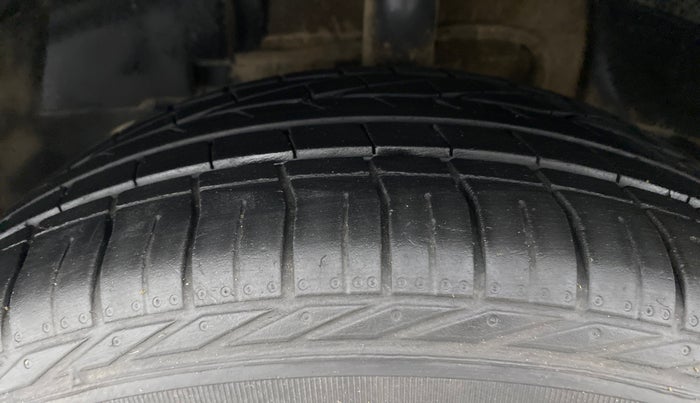 2022 Tata NEXON XZA PLUS (PREMIUM) DIESEL, Diesel, Automatic, 24,453 km, Left Front Tyre Tread