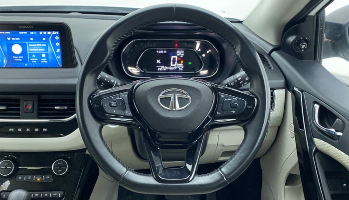 2022 Tata NEXON XZA PLUS (PREMIUM) DIESEL, Diesel, Automatic, 24,453 km, Steering Wheel Close Up