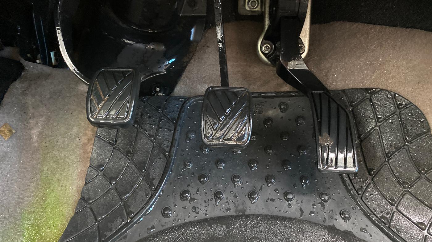2013 Maruti SX4 VXI, Petrol, Manual, 51,187 km, Pedals