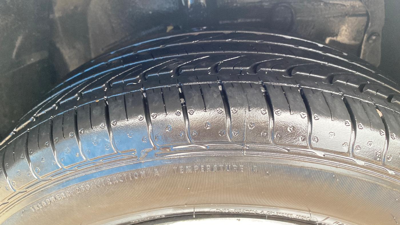 2013 Maruti SX4 VXI, Petrol, Manual, 51,187 km, Right Front Tyre Tread