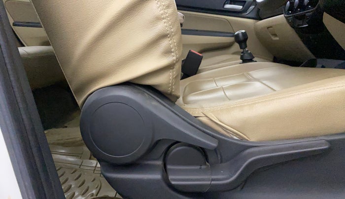 2019 Honda Amaze 1.2L I-VTEC S, Petrol, Manual, 26,001 km, Driver Side Adjustment Panel