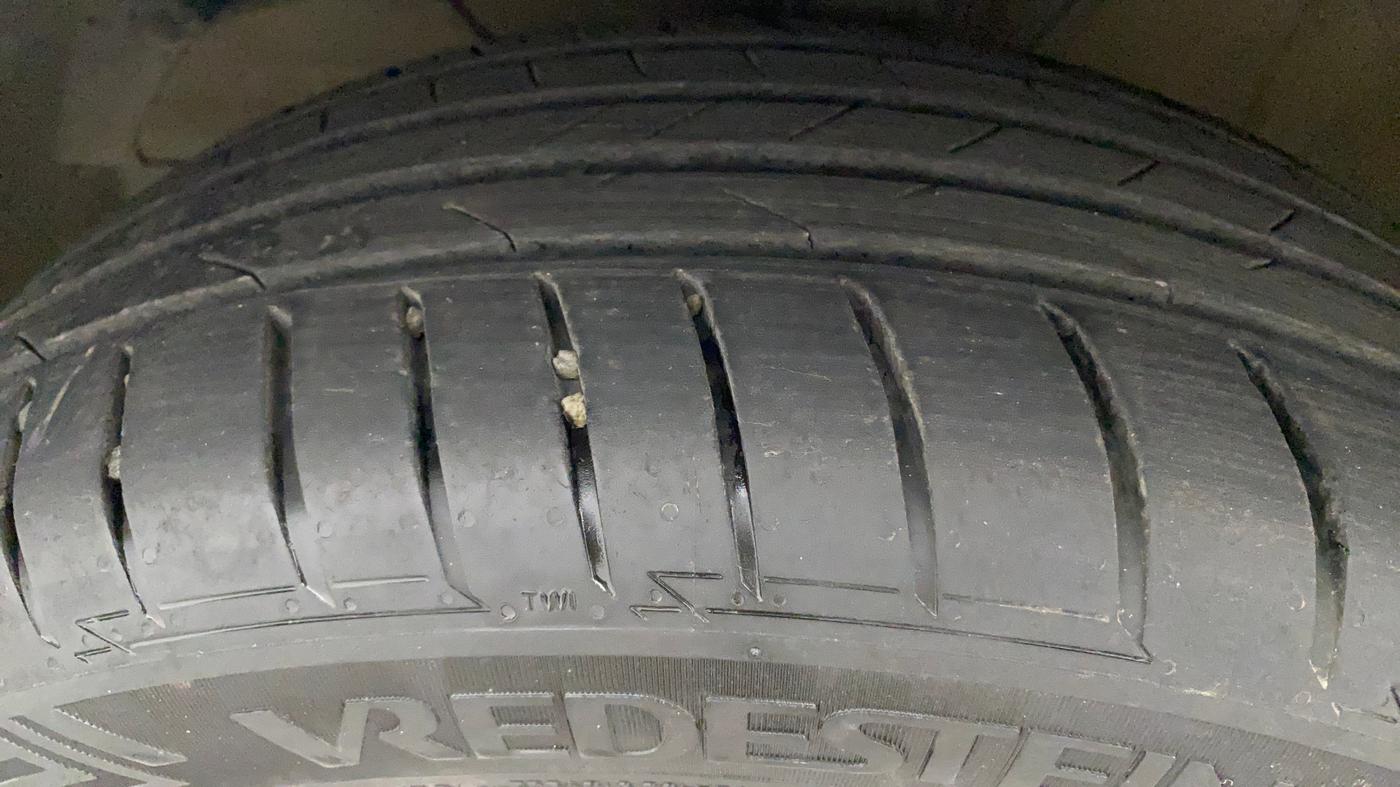 2019 Toyota Glanza G, Petrol, Manual, 62,547 km, Left Front Tyre Tread