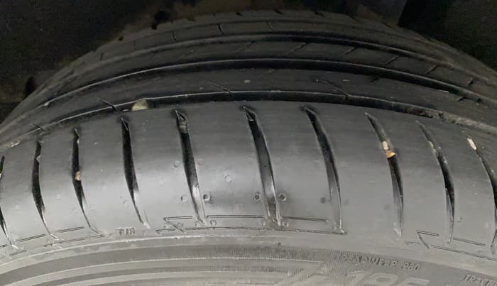 2019 Toyota Glanza G, Petrol, Manual, 62,547 km, Left Rear Tyre Tread