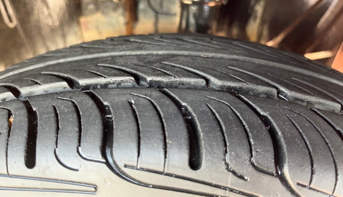 2018 Datsun Redi Go T (O), Petrol, Manual, 49,427 km, Left Front Tyre Tread