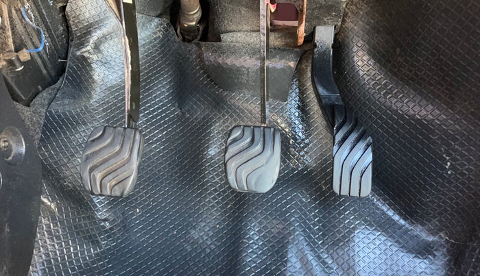 2018 Datsun Redi Go T (O), Petrol, Manual, 49,427 km, Pedals