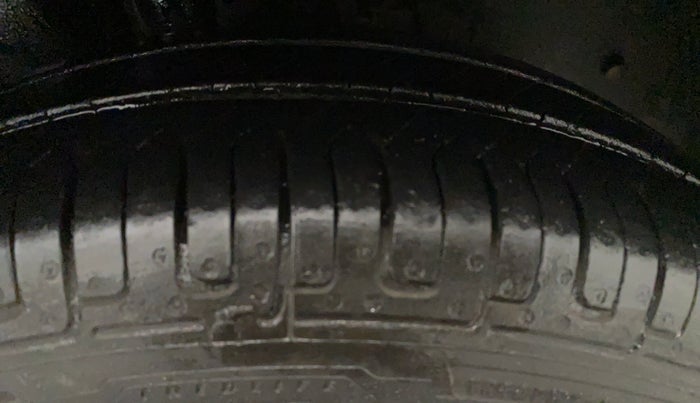 2018 Renault Kwid CLIMBER 1.0 AMT, Petrol, Automatic, 89,486 km, Left Front Tyre Tread
