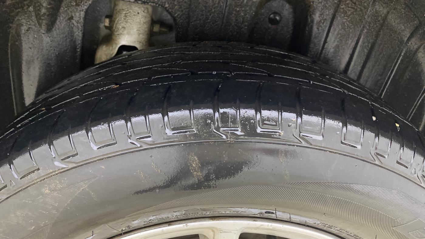2022 Mahindra XUV300 W8 1.2 PETROL, Petrol, Manual, 62,411 km, Left Rear Tyre Tread
