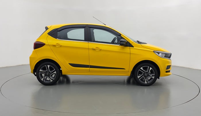 2020 Tata Tiago XZ+ 1.2 Revotron, Petrol, Manual, 10,242 km, Right Side