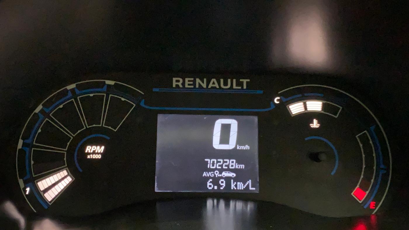 2019 Renault TRIBER RXZ, Petrol, Manual, 70,228 km, Odometer Image