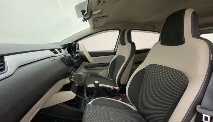 2019 Renault TRIBER RXZ, Petrol, Manual, 70,228 km, Right Side Front Door Cabin