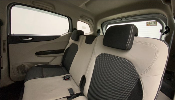 2019 Renault TRIBER RXZ, Petrol, Manual, 70,228 km, Right Side Rear Door Cabin