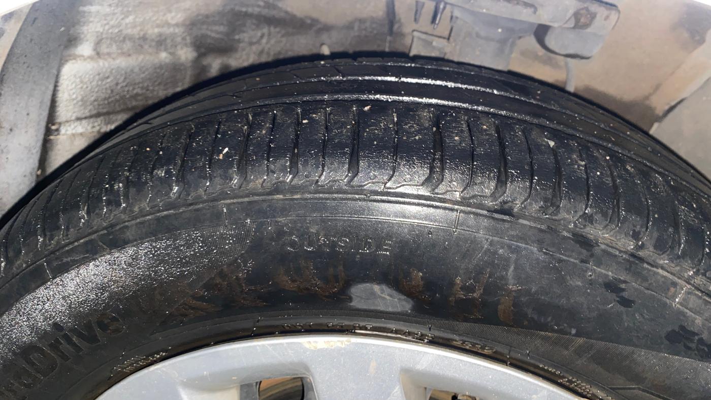 2017 Hyundai Verna 1.6 EX PETROL, Petrol, Manual, 31,919 km, Right Front Tyre Tread