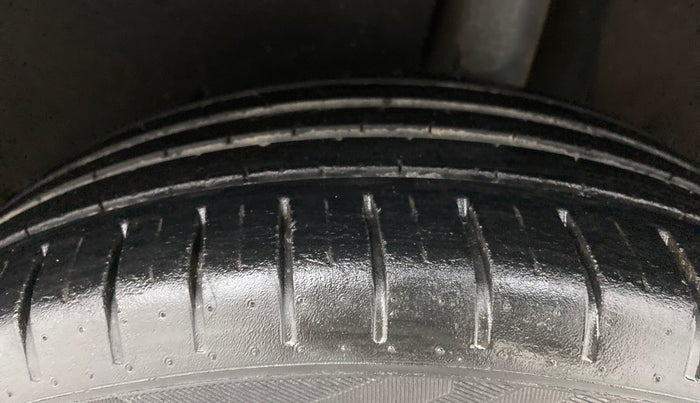 2019 Maruti Baleno ALPHA PETROL 1.2, Petrol, Manual, 64,727 km, Left Rear Tyre Tread