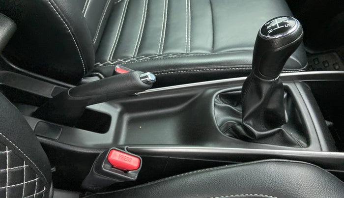 2019 Maruti Baleno ALPHA PETROL 1.2, Petrol, Manual, 64,727 km, Gear Lever