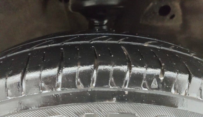 2018 Maruti Wagon R 1.0 LXI CNG, CNG, Manual, 91,621 km, Right Front Tyre Tread