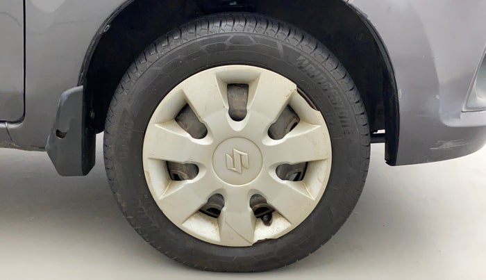 2015 Maruti Alto K10 VXI, Petrol, Manual, 83,776 km, Right Front Wheel